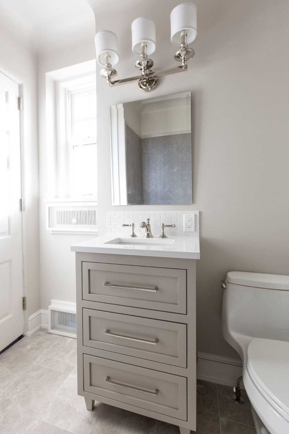 20 Best Small Bathroom Vanity Ideas in VA Granite, Quartz, Marble Vanity