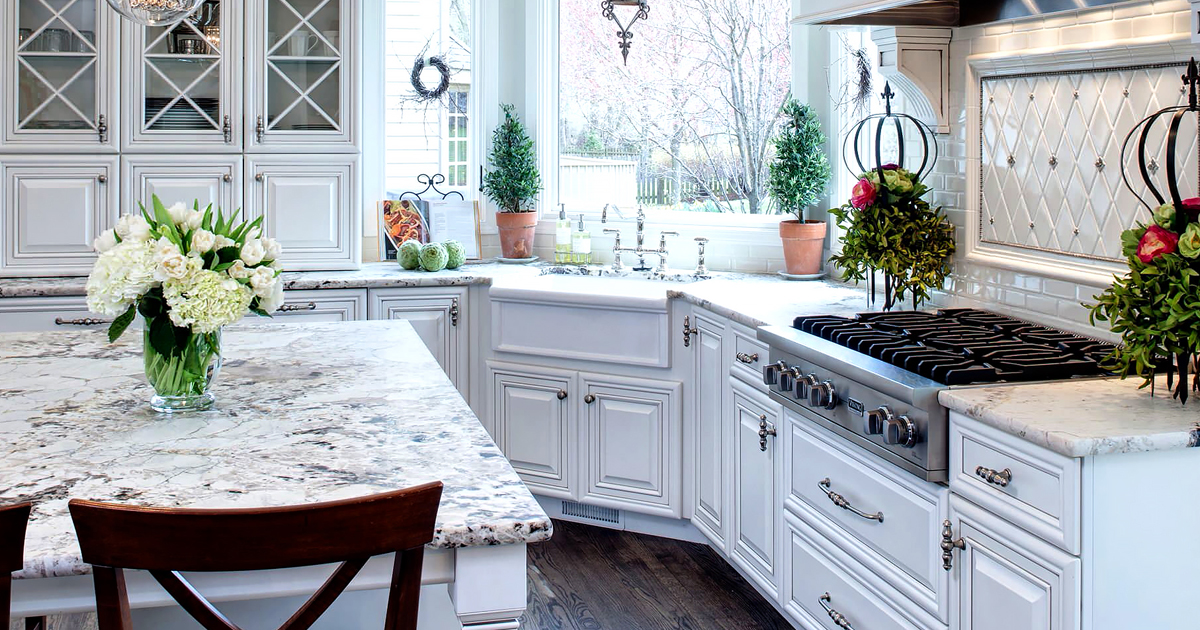 24 Top White Granite Countertops In 2021, What Granite Countertops Go Best With White Cabinets